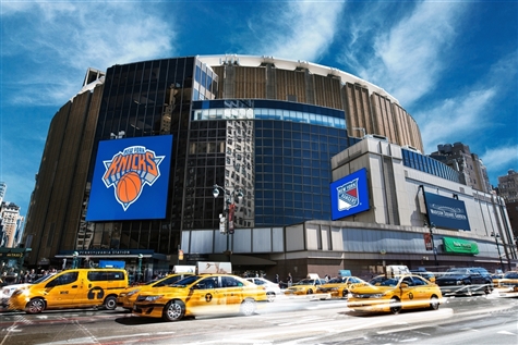 Los Angeles Lakers vs. New York Knicks at Madison Square Garden