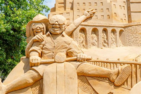 Jenn’s Epic Adven. Sights in Sand at Peddlers Vill