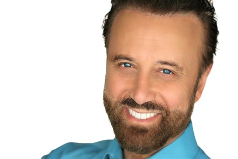 "Laugh your Yakov" at the Log Cabin